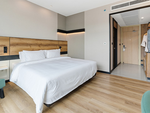 everly group lhesson deluxe king